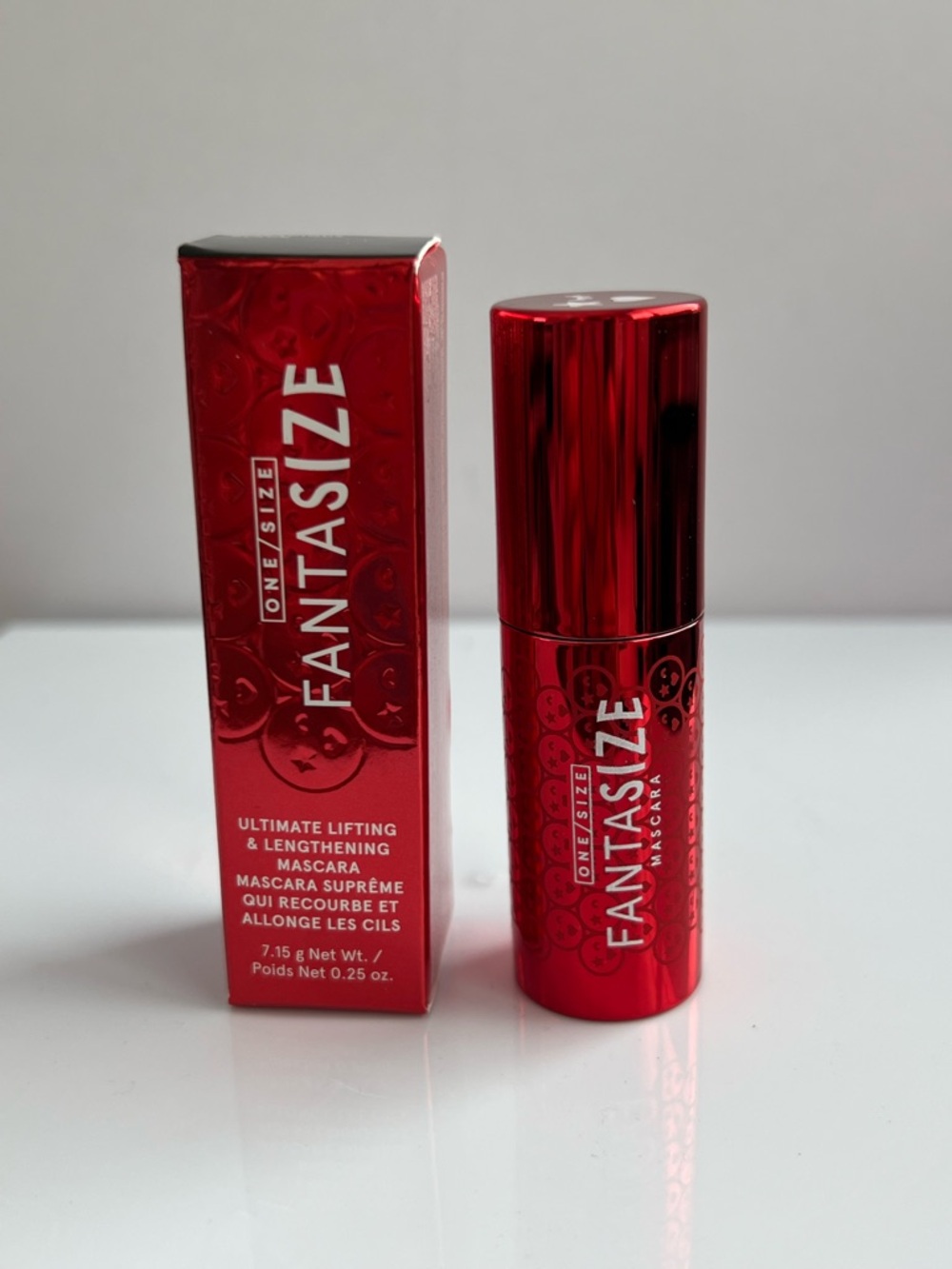 One/Size Fantasize Ultimate Lifting & Strengthening Mascara -Bodacious Black